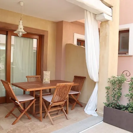 Residenza Octopus Tatil Evi Villasimius